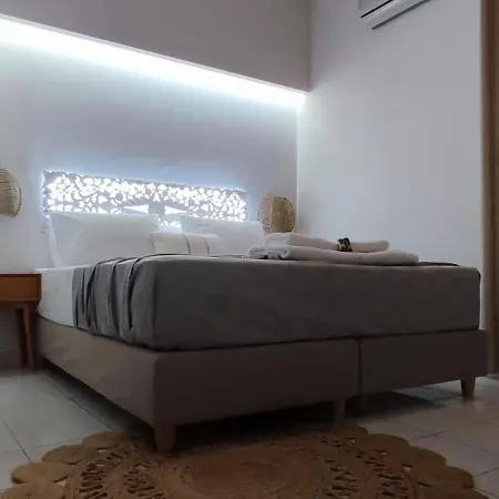 Niki Apartment